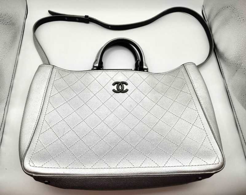 シャネル買取 2WAYトートバッグ シルバー